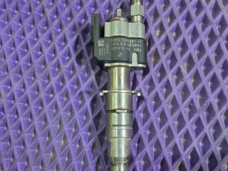 форсунка BMW X6 E71/E72 E71 2010, 4.4 л., N63 B44 A, бензин, АКПП, чёрный, внедорожник 5 дв., полный привод, 13537585261, 7585261, 13537585261-12