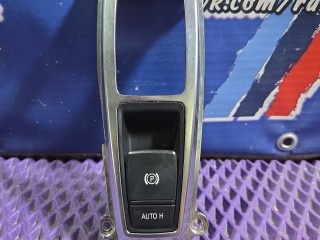 кнопка ручного тормоза (ручника) BMW X6 E71/E72 E71 2010, 4.4 л., N63 B44 A, бензин, АКПП, чёрный, внедорожник 5 дв., полный привод, 9148508, 61319148508