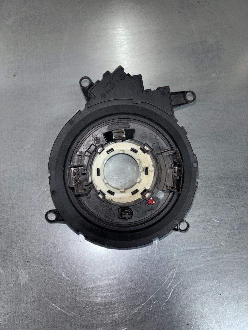 шлейф руля BMW 5 серия E60/E61 E60 (2002 - 2007), 2.5 л., M54 B25 (256S5), бензин, МКПП, седан, задний привод, 6976394, 61316976394 - фото №1