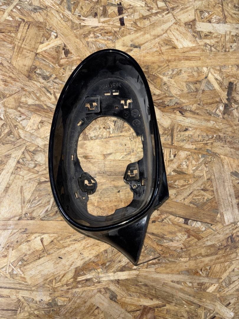 накладка на зеркало BMW 3 серия E90/E91/E92/E93 E90 (2004 - 2010), 2.5 л., N52 B25, бензин, АКПП, седан, задний привод, 51167170564, 7170564 - фото №1