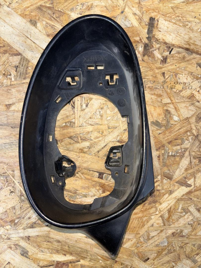 накладка на зеркало BMW 3 серия E90/E91/E92/E93 E90 (2004 - 2010), 2.5 л., N52 B25, бензин, АКПП, седан, задний привод, 51167170564, 7170564 - фото №1