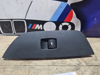 кнопка стеклоподъемника двери задней левой BMW X1 E84 2011, 2.0 л., N46 B20 BD, бензин, АКПП, белый, внедорожник 5 дв., задний привод, правый руль, 6935534, 61316935534
