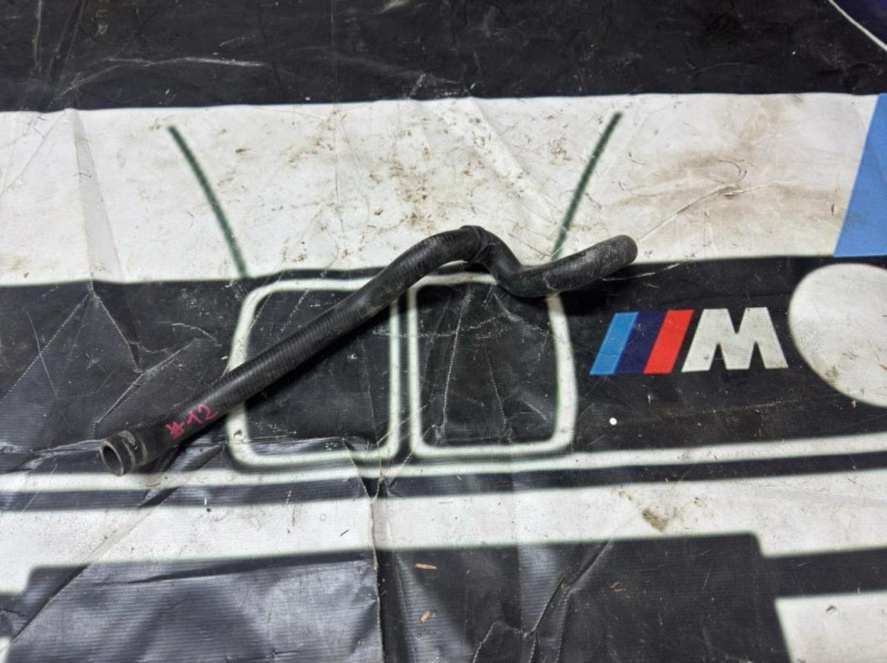 патрубок (трубопровод, шланг) BMW 5 серия E60/E61 E60 2006, 2.5 л., N52 B25, бензин, АКПП, silber-grau metallic, седан, задний привод, правый руль, 64216910757, 64216910757 - фото №1