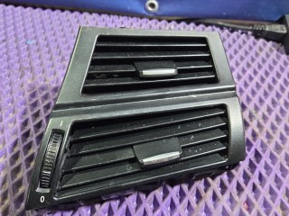 дефлектор обдува салона BMW X6 E71/E72 E71 2010, 4.4 л., N63 B44 A, бензин, АКПП, чёрный, внедорожник 5 дв., полный привод, 9227768