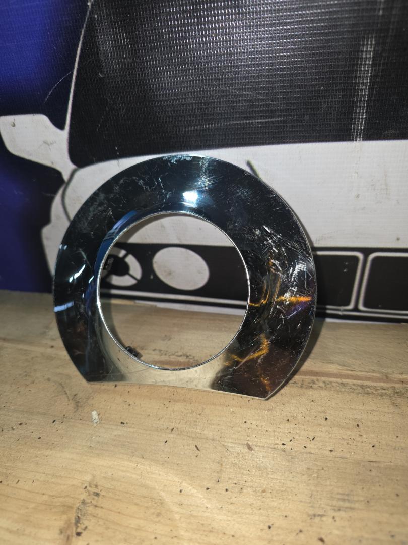 отражатель BMW 5 серия E60/E61 E60 (2002 - 2007), 3.0 л., M54 B30 (306S3), бензин, АКПП, чёрный, седан, задний привод, 22454300, 224543 - фото №1