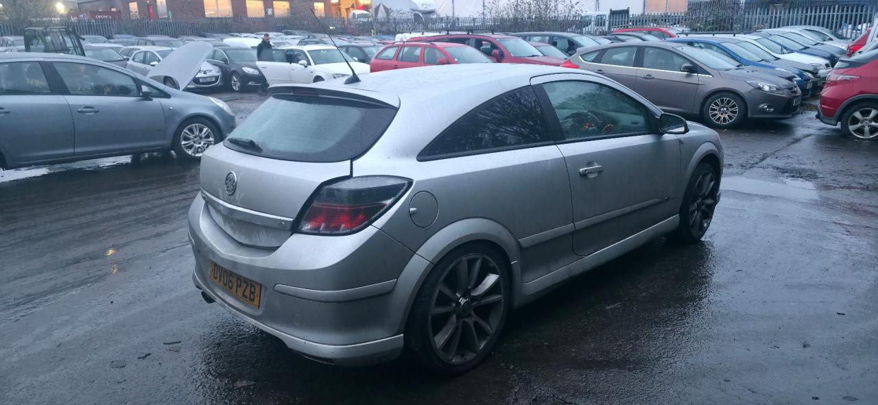Opel Astra GTC H рест. 2006