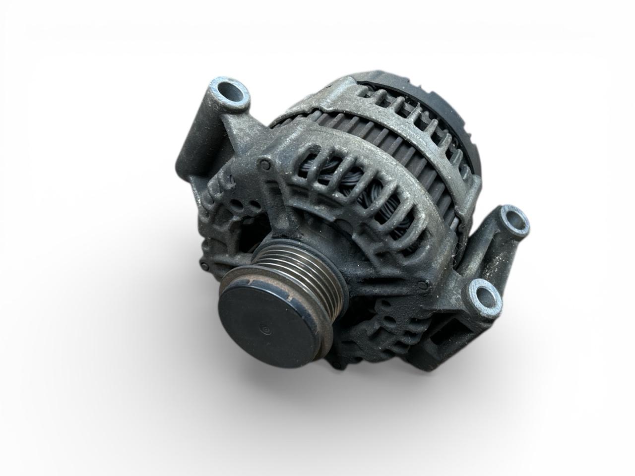 генератор Ford Mondeo 4 поколение 2008, 2.0 л., i, AOBA, бензин, 5МКПП, machine silver / 76, лифтбэк, передний привод, правый руль, 6G9N-10300-ABC, 0121615006 - фото №1