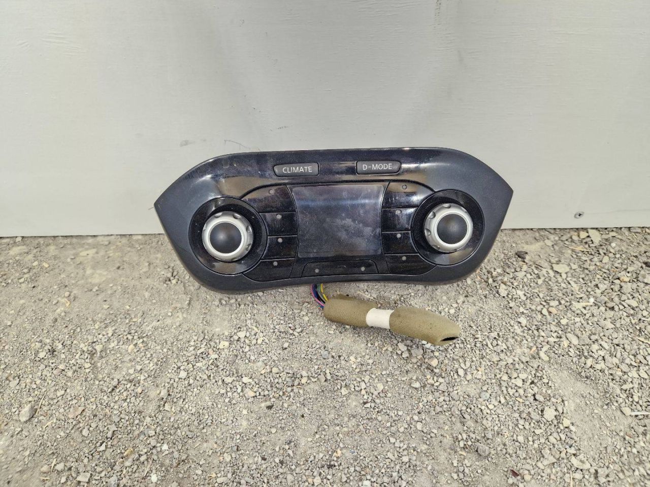 блок управления печки / климат-контроля Nissan Juke YF15 2011, 1.5 л., DCi, K9K 410, дизель, 6МКПП, radiant red / nah, внедорожник 5 дв., передний привод, правый руль, 24845-1KB0A - фото №1