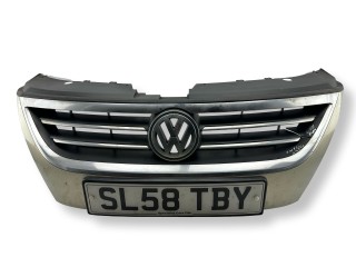 решетка радиатора Volkswagen Passat CC 1 поколение 2008, 2.0 л., TDi, CBAB, дизель, 6МКПП, седан, передний привод, правый руль, 3C8853651