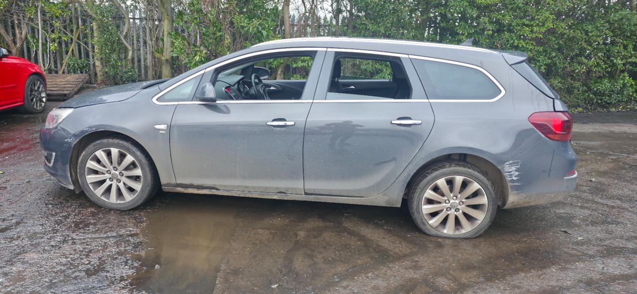 Opel Astra J рест. 2012