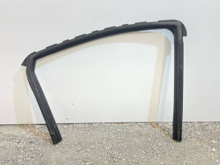 Уплотнитель стекла Nissan Juke YF15 2011, 1.5 л., K9K 410, дизель, 6МКПП, nah (красный), хетчбэк 5 дв., 823301KA0A