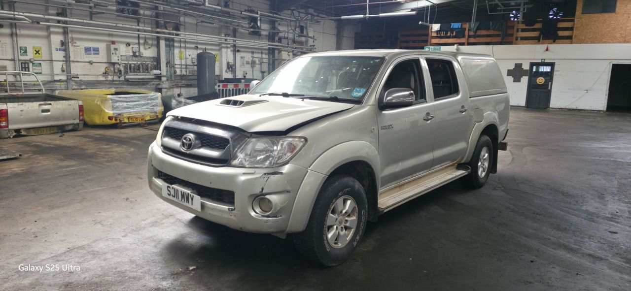 Toyota Hilux 7  рест. 2011