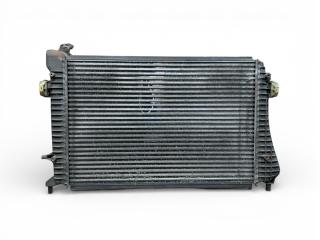 интеркулер Audi A3 8P/8PA [2-й рестайлинг] 2009, 1.9 л., TDi PD, BLS, дизель, 5МКПП, brillantschwarz / ly9b, хетчбэк 5 дв., передний привод, правый руль, 1K0145803Q