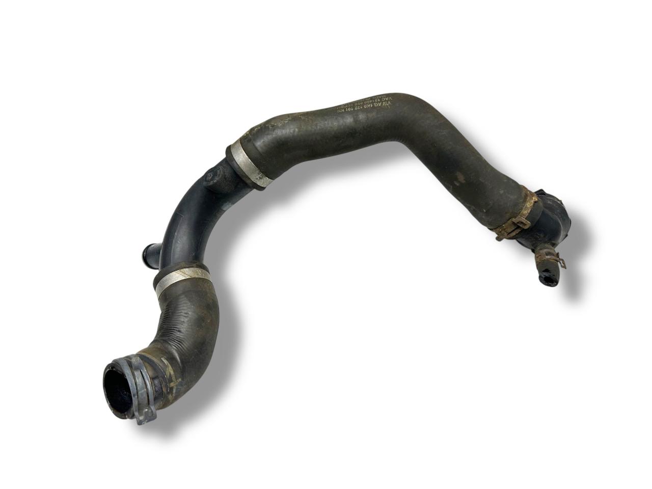 патрубок (трубопровод, шланг) Volkswagen Scirocco 3 поколение 2013, 2.0 л., TDi, CFHC, дизель, 6МКПП, deepblack / lc9x, хетчбэк 3 дв., передний привод, правый руль, 5K0121087, 1K0122101KN - фото №1