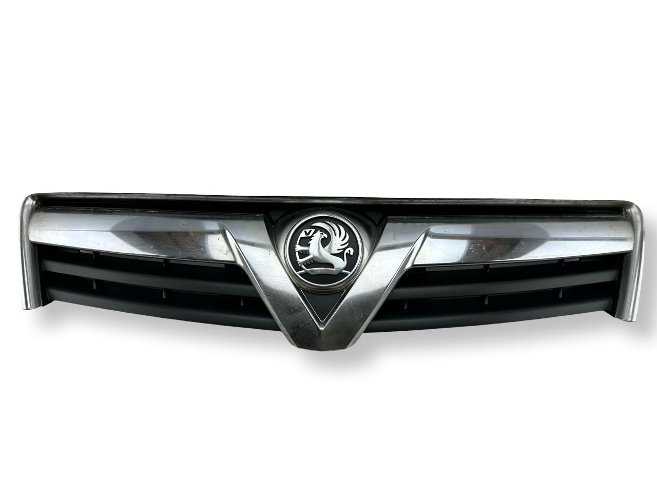 решетка радиатора Opel Antara 1 поколение 2007, 2.0 л., CDTi, Z 20 DMH, дизель, 5МКПП, tiefseeblau / 88u, внедорожник 5 дв., полный привод, правый руль, 96433237 - фото №1
