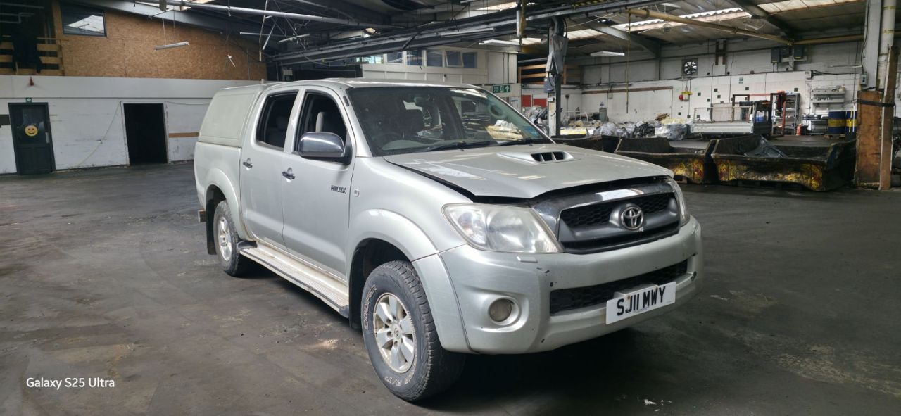 Toyota Hilux 7  рест. 2011