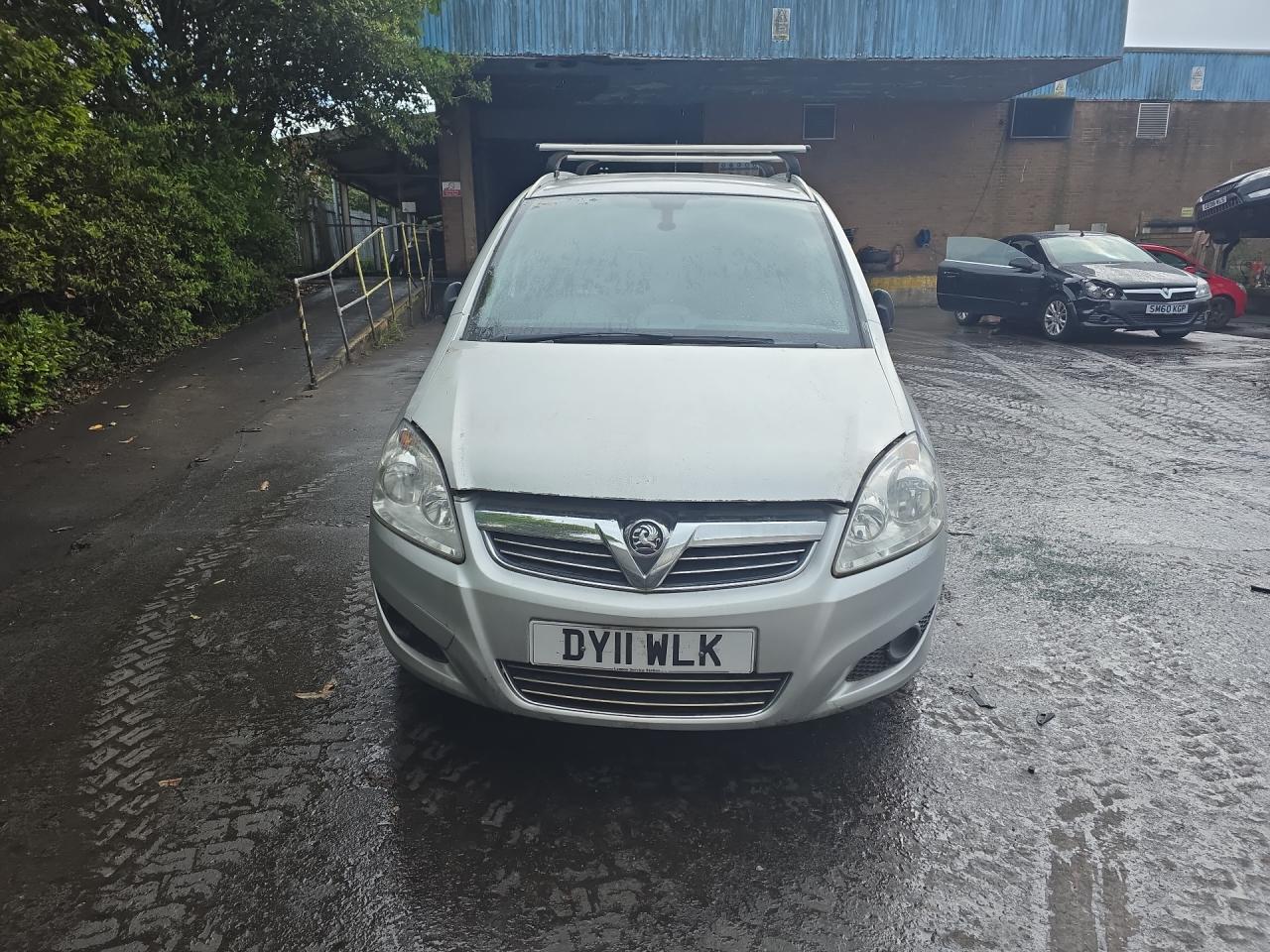 Opel Zafira 2  (B) рест. 2011