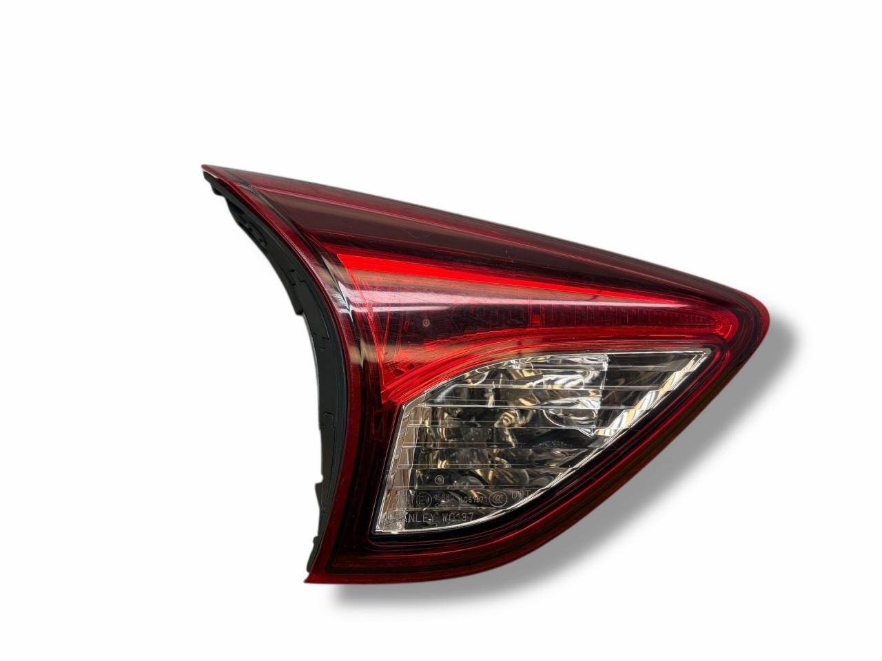 фонарь крышки багажника левый Mazda CX-5 1 поколение 2014, 2.2 л., TD, SHY1, дизель, 6МКПП, soul red / 41v, внедорожник 5 дв., передний привод, правый руль, KD53-51-3G0F - фото №1