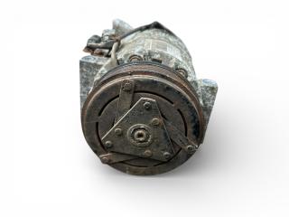 компрессор кондиционера Renault Laguna 3 поколение 2008, 2.0 л., i, M4R 704, бензин, 6МКПП, gris platine / ted69, хетчбэк 5 дв., передний привод, правый руль, 8200720780A, 8200720780