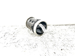 дефлектор обдува салона Nissan Qashqai 1 поколение 2007, 2.0 л., i, MR20DE, бензин, 6МКПП, intense blue / bv4, внедорожник 5 дв., передний привод, правый руль, 68760JD10A