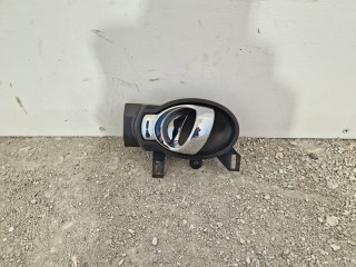 ручка внутренняя задняя левая Nissan Juke YF15 2011, 1.5 л., K9K 410, дизель, 6МКПП, nah (красный), хетчбэк 5 дв.