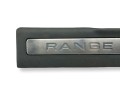 накладка на порог внутренняя Land Rover Range Rover Evoque L538 [рестайлинг] L538 2015, 2.2 л., TD, 224DT, дизель, АКПП, barolo black, внедорожник 5 дв., полный привод, правый руль, BJ32-13201-ADW - фото №2