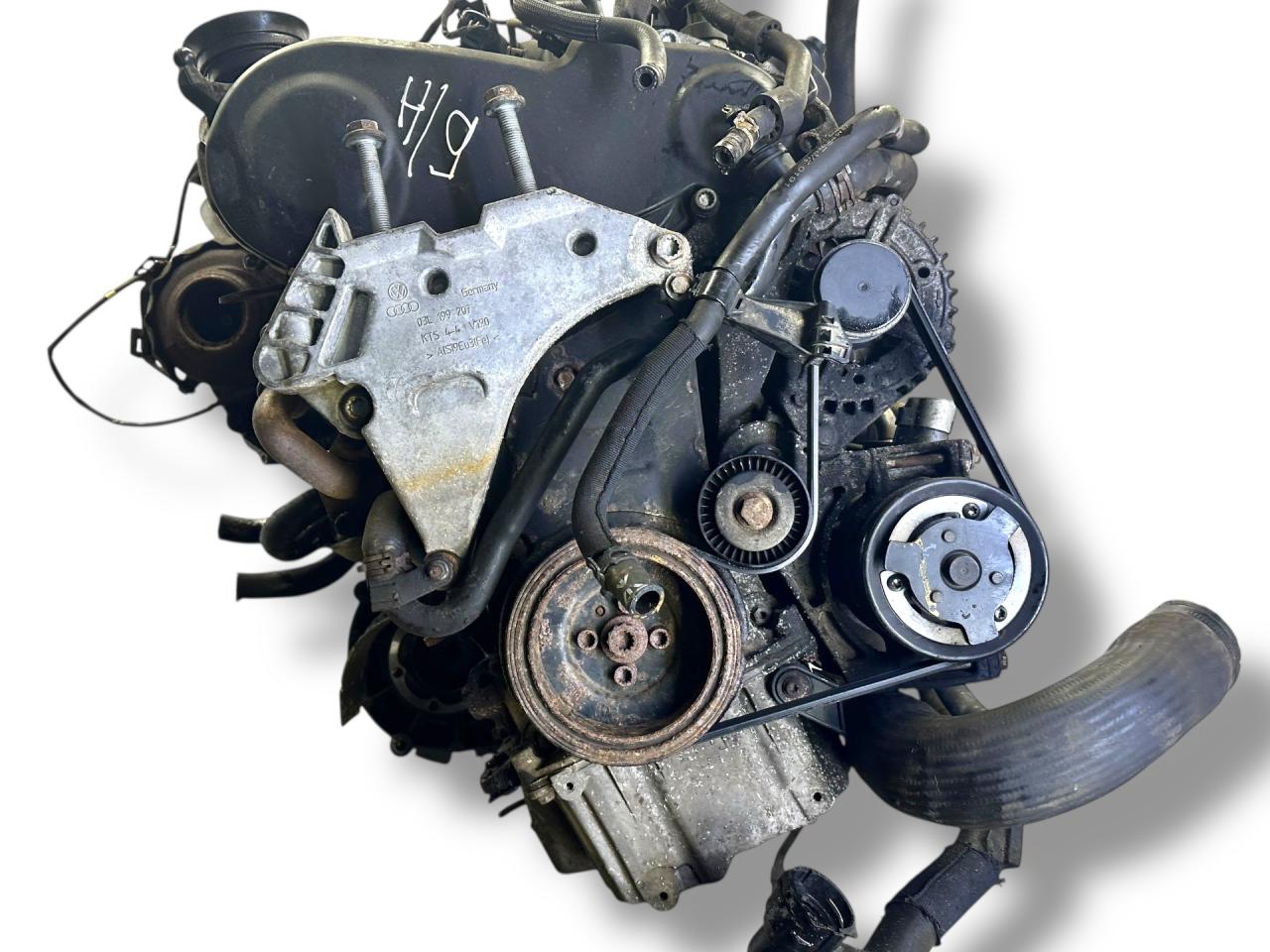 двигатель Volkswagen Passat B6 2009, 2.0 л., TDi, CBAB, дизель, 6МКПП, reflex silver / la7w, седан, передний привод, правый руль, CBA, CBAB - фото №1