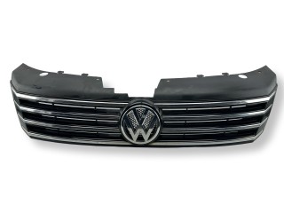 решетка радиатора Volkswagen Passat B7 2012, 2.0 л., TDi, CFFB, дизель, 6МКПП, night blue / lh5x, универсал, передний привод, правый руль, 3AA853651, 3AA853653