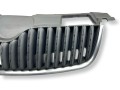 решетка радиатора Skoda Fabia 2 поколение (5J) 5J 2008, 1.4 л., TDi PD, BNM, дизель, 5МКПП, satin, хетчбэк 5 дв., передний привод, правый руль, 5J0853668A - фото №3