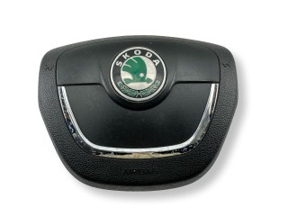 подушка безопасности водителя Skoda Octavia 2 поколение (A5) [рестайлинг] 1Z 2012, 2.0 л., TDi, CFHC, дизель, 6МКПП, lavablau, лифтбэк, передний привод, правый руль, 1Z0880201AQ