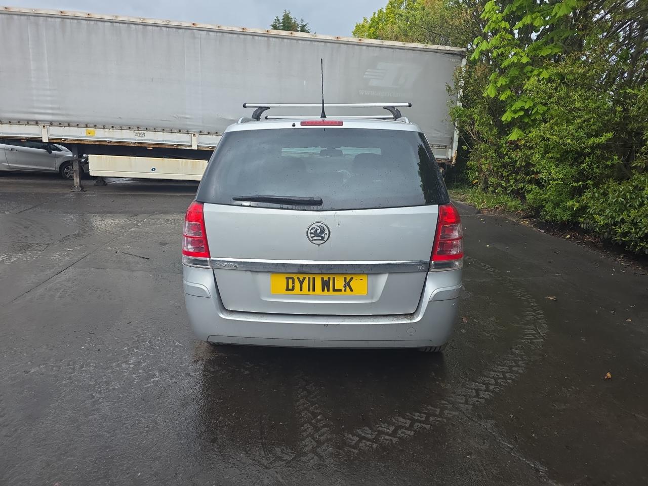Opel Zafira 2  (B) рест. 2011