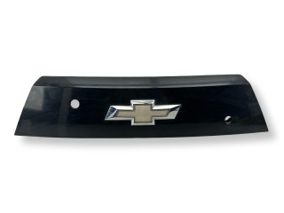 накладка двери (крышки) багажника Chevrolet Spark M300 2010, 1.2 л., i, B12D1, бензин, 5МКПП, carbon flash / gar, хетчбэк 5 дв., передний привод, правый руль, 95956286