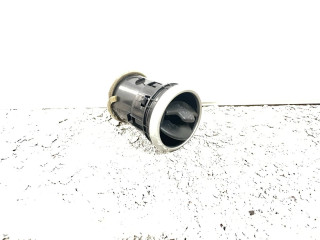 дефлектор обдува салона Nissan Qashqai 1 поколение [рестайлинг] 2010, 1.6 л., i, HR16DE, бензин, 5МКПП, black / z11, внедорожник 5 дв., передний привод, правый руль, 68760JD10A