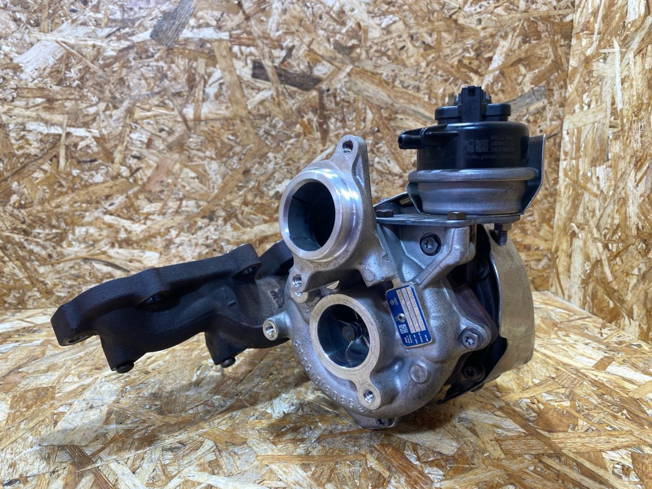 турбина Audi Q5 FY 2018, 2.0 л., дизель, 04L253056L - фото №1