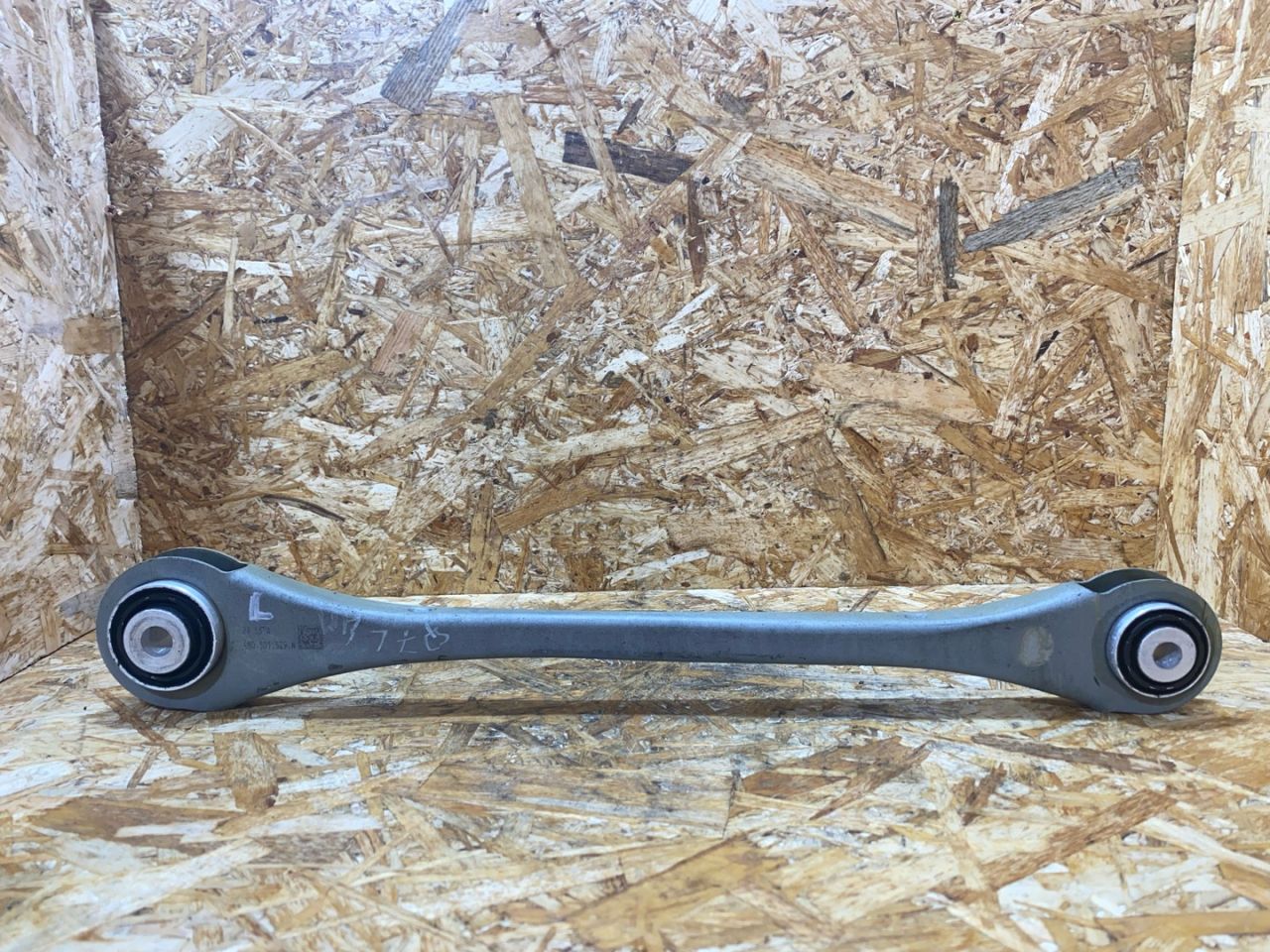 рычаг задний левый Audi Q7 4M 2016, 3.0 л., дизель, 4M0501529N - фото №1