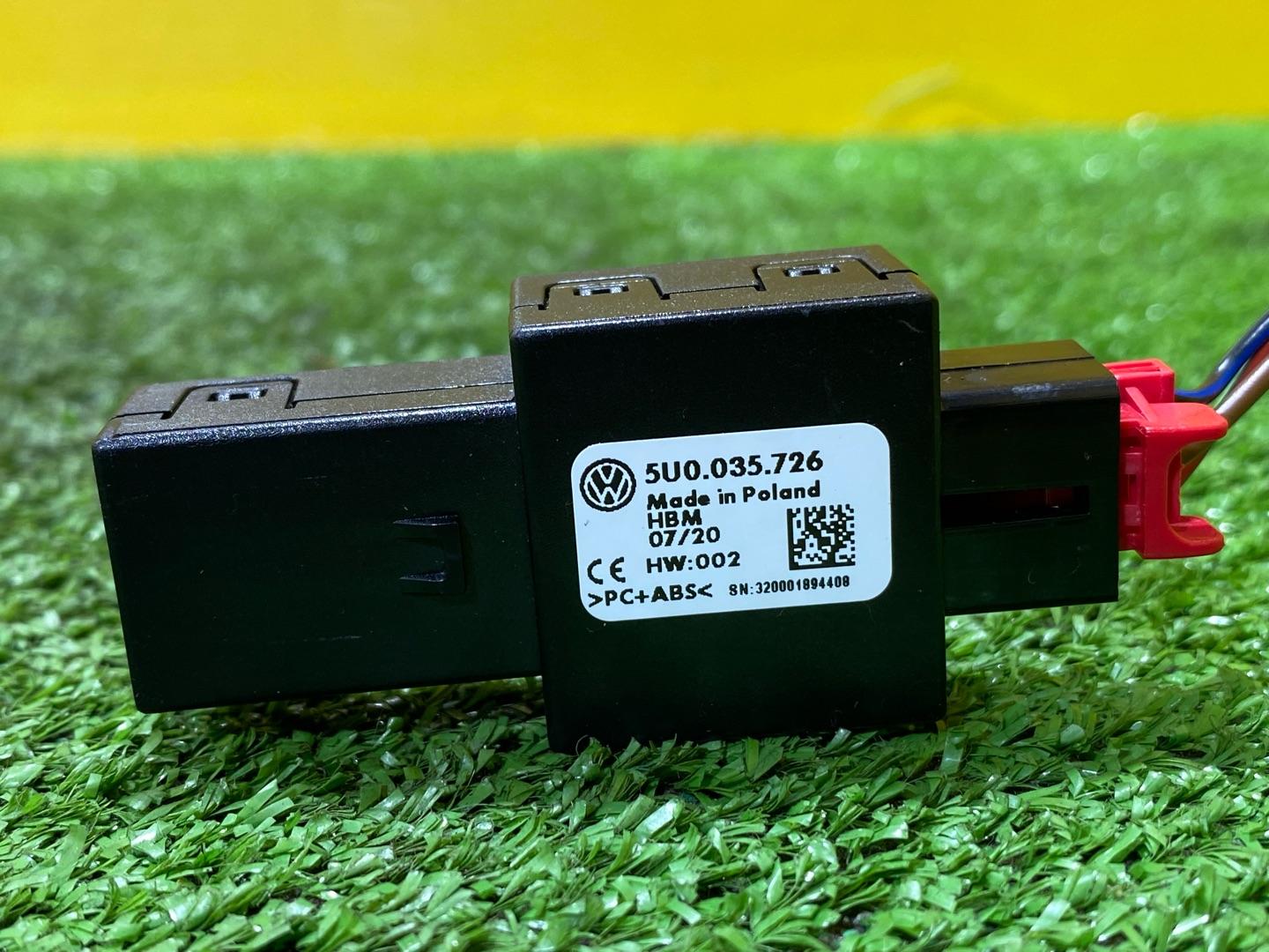 разъем AUX / USB Volkswagen Tiguan 2 поколение 2020, 2.0 л., бензин, 5U0035726 - фото №5