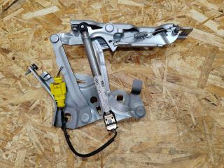 петля капота правая Audi A4 B9 2016, 2.0 л., бензин, 8W0823302E