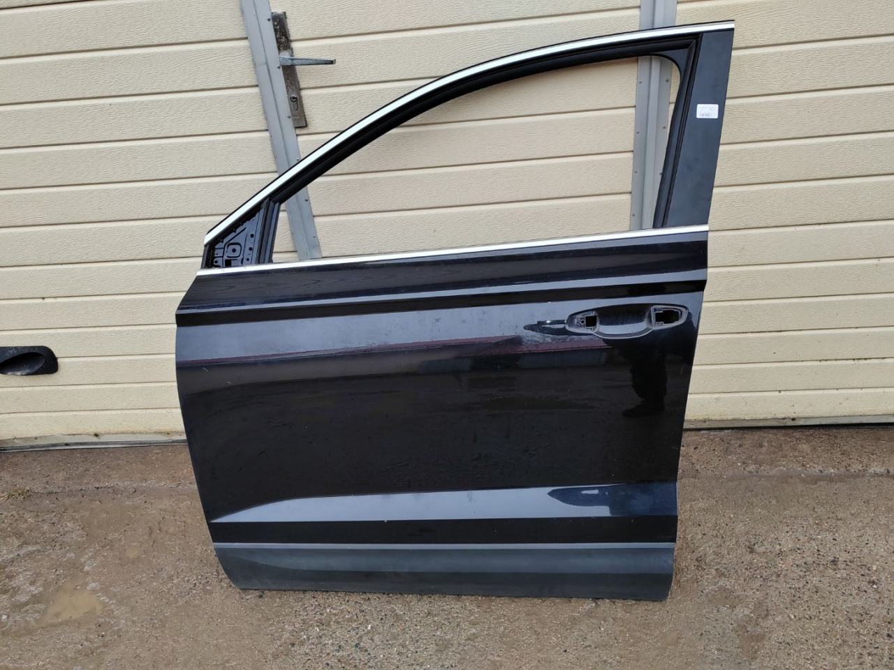 дверь передняя левая Skoda Karoq 1 поколение 2019, 1.5 л., бензин, 57A831051 - фото №1