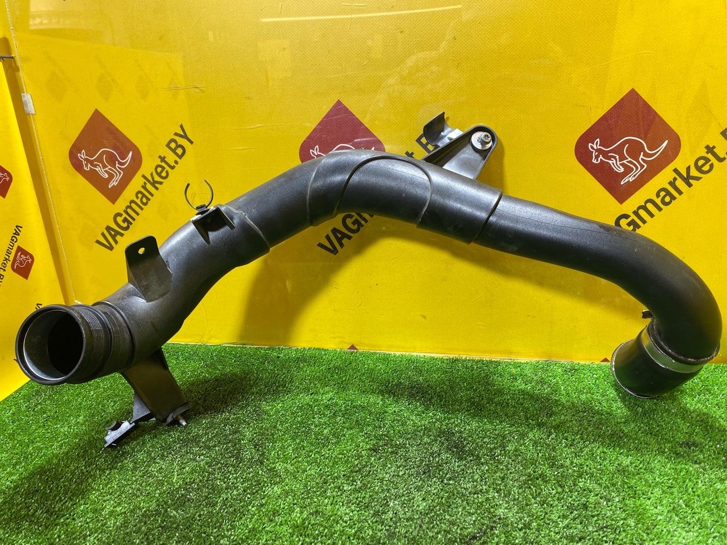 патрубок интеркулера Audi Q3 Sportback F3 2021, 2.0 л., бензин, 5Q0145840B - фото №4