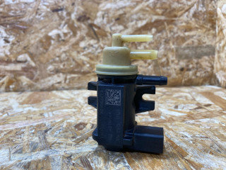 электромагнитный клапан Volkswagen Passat B8 2016, 2.0 л., дизель, 04L131051F