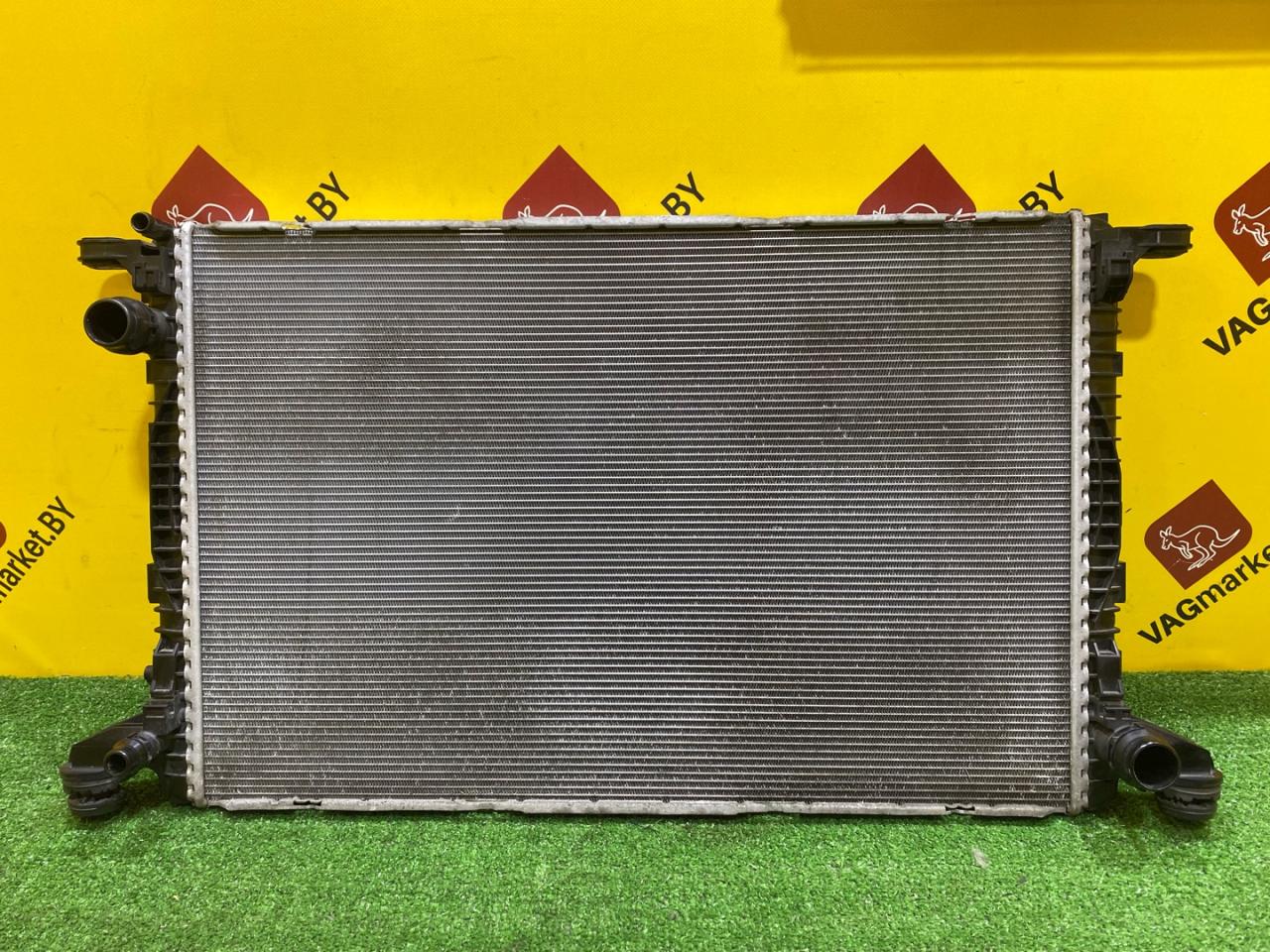 радиатор (основной) Audi A8 D5 2019, 3.0 л., дизель, 8W0121251AA - фото №1