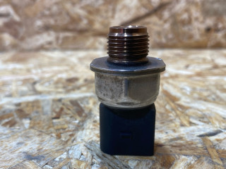 Клапан ТНВД Volkswagen Passat B8 2016, 2.0 л., дизель, 04L906054