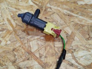 датчик удара Audi A4 B9 2016, 2.0 л., бензин, 4M0959643