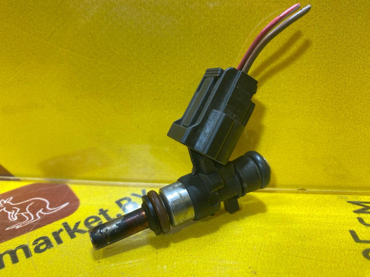 форсунка Volkswagen Tiguan 2 поколение 2016, 2.0 л., бензин, 06L906031A - фото №1