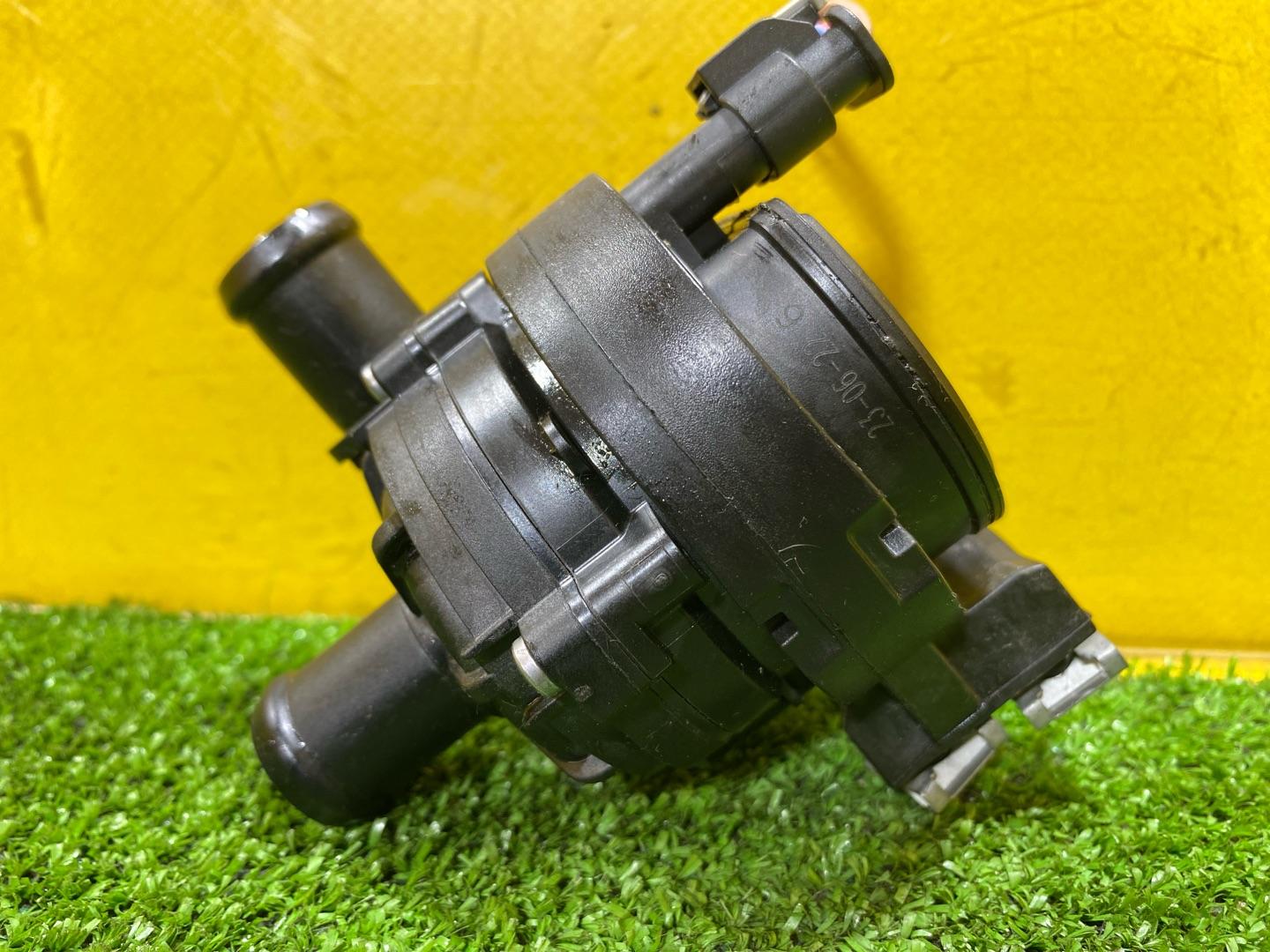 насос антифриза дополнительный Audi Q3 F3 2023, 2.0 л., бензин, 2Q0965567B - фото №6