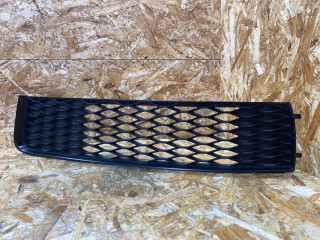 заглушка (решетка) в бампер Audi Q7 4L [рестайлинг] 2010, 3.0 л., дизель, 4L0807697B