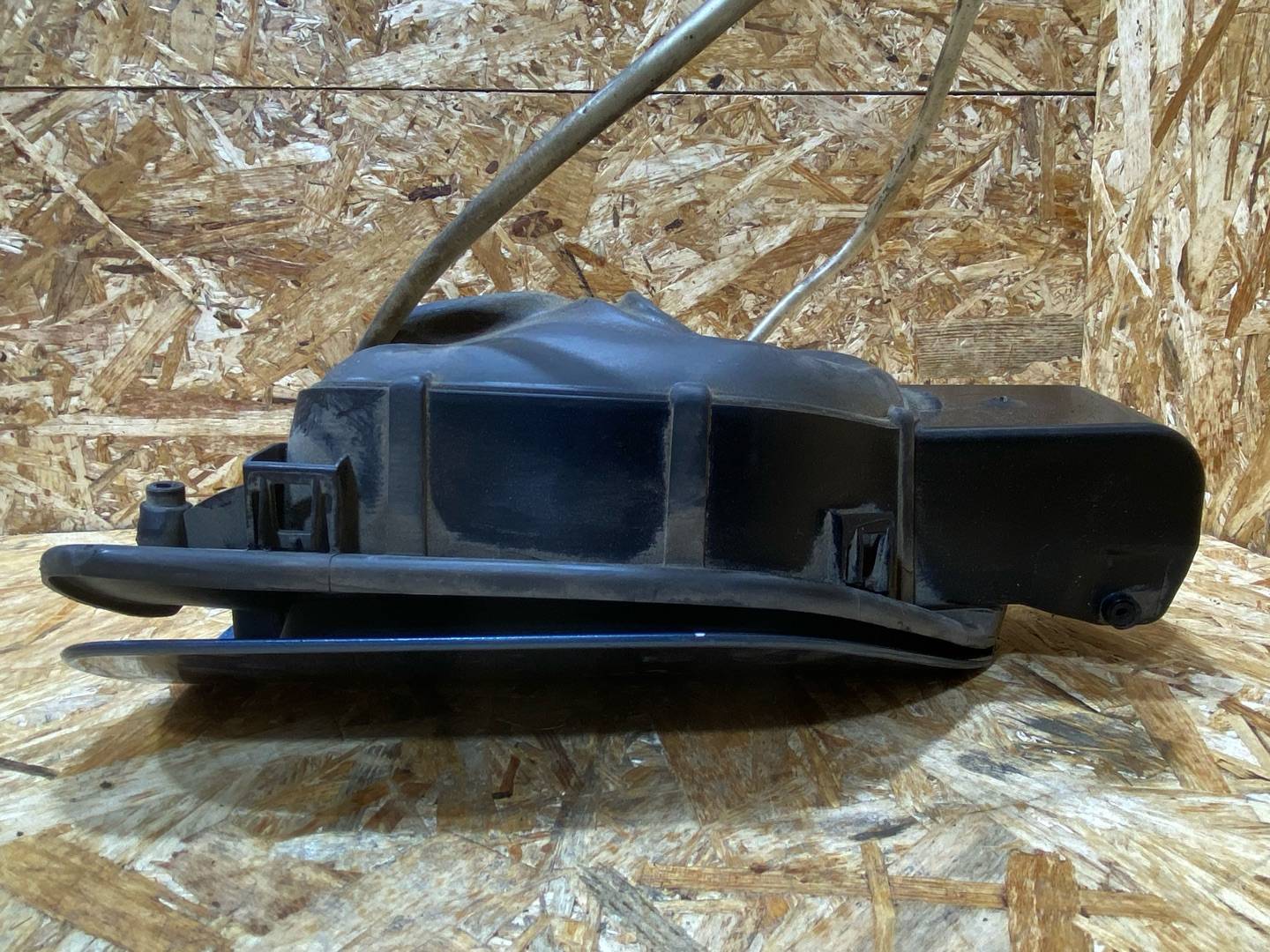 лючок топливного бака Volkswagen Passat B8 2016, 2.0 л., дизель, 3G9809857A - фото №11