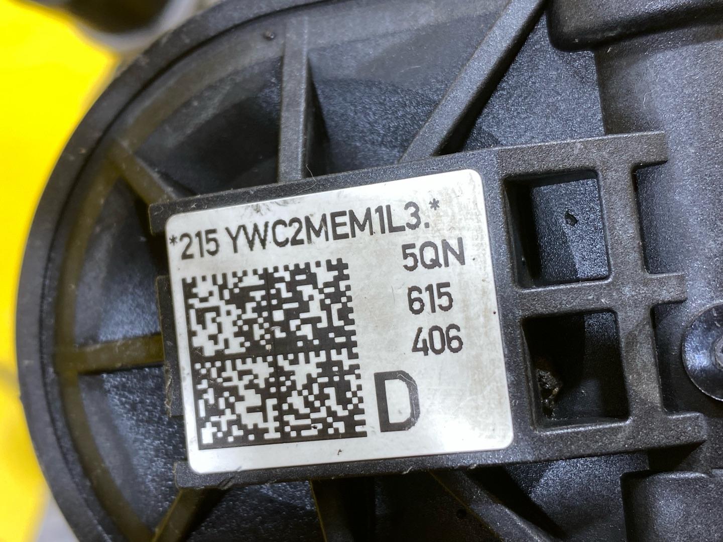 суппорт задний правый Volkswagen Tiguan 2 поколение 2020, 2.0 л., бензин, 3Q0615424A - фото №10