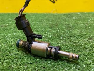 форсунка Skoda Octavia 3 поколение (A7) 2016, 1.8 л., бензин, 06L906036J