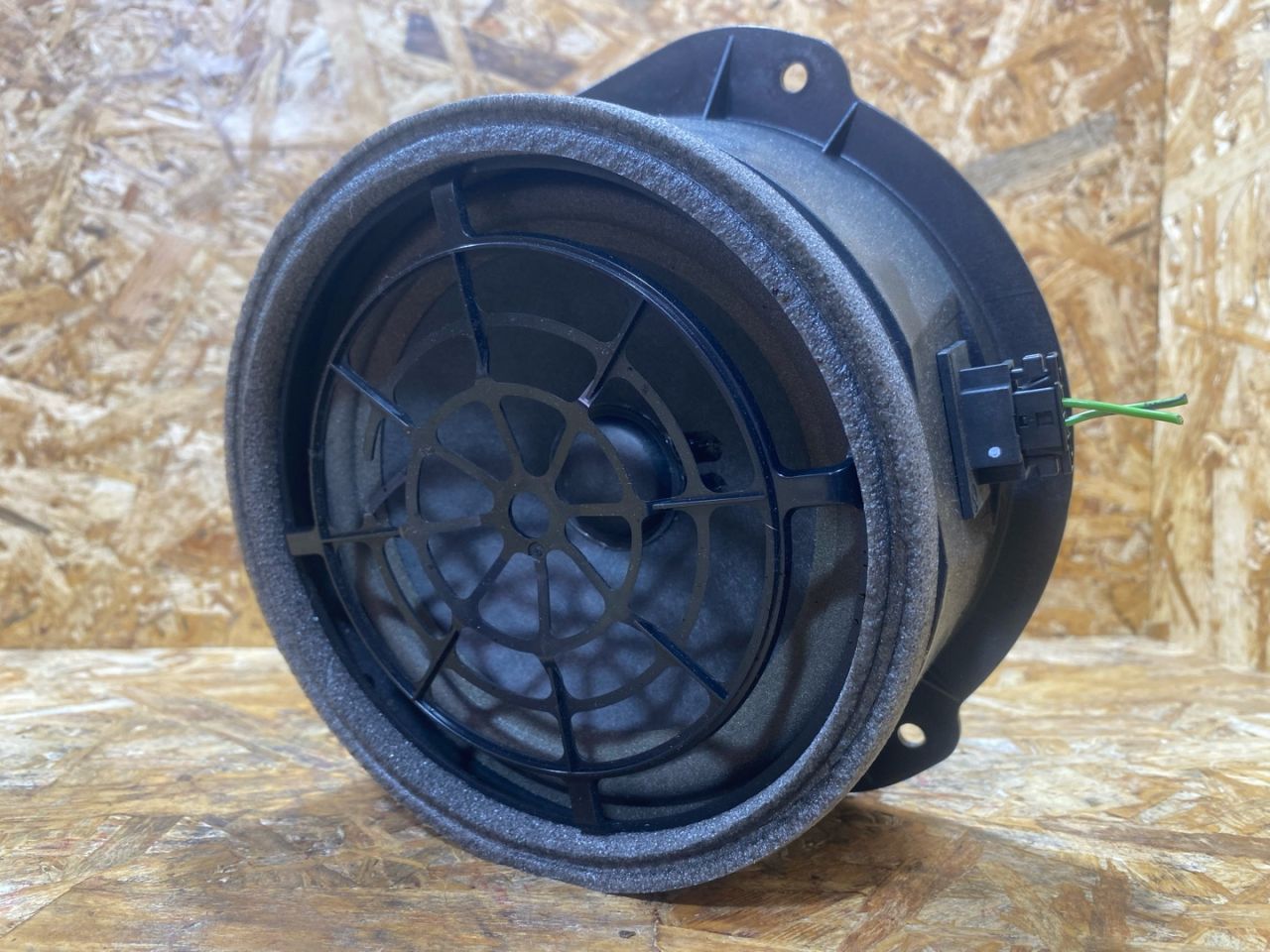 динамик двери Audi Q7 4M 2016, 3.0 л., дизель, 4M0035411 - фото №1